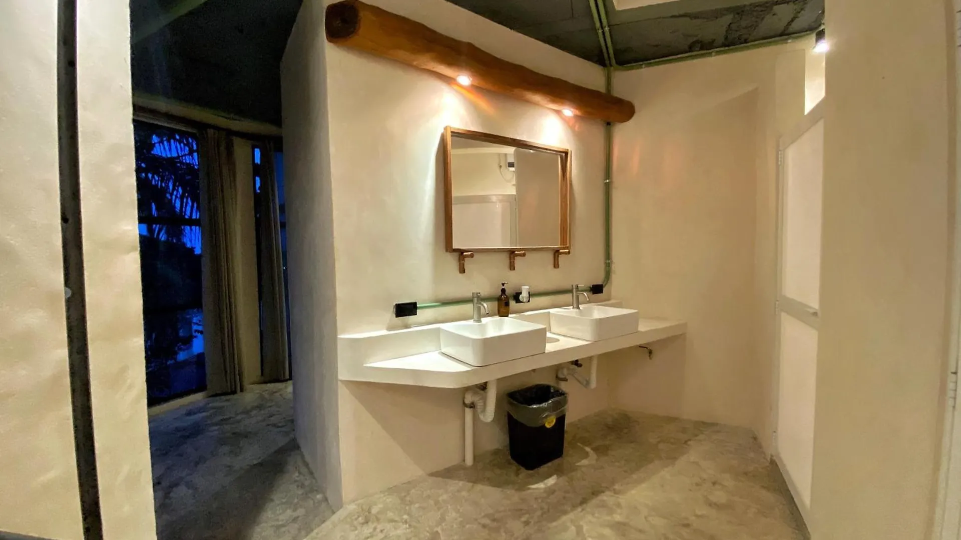 Elmar Hostel Bacalar