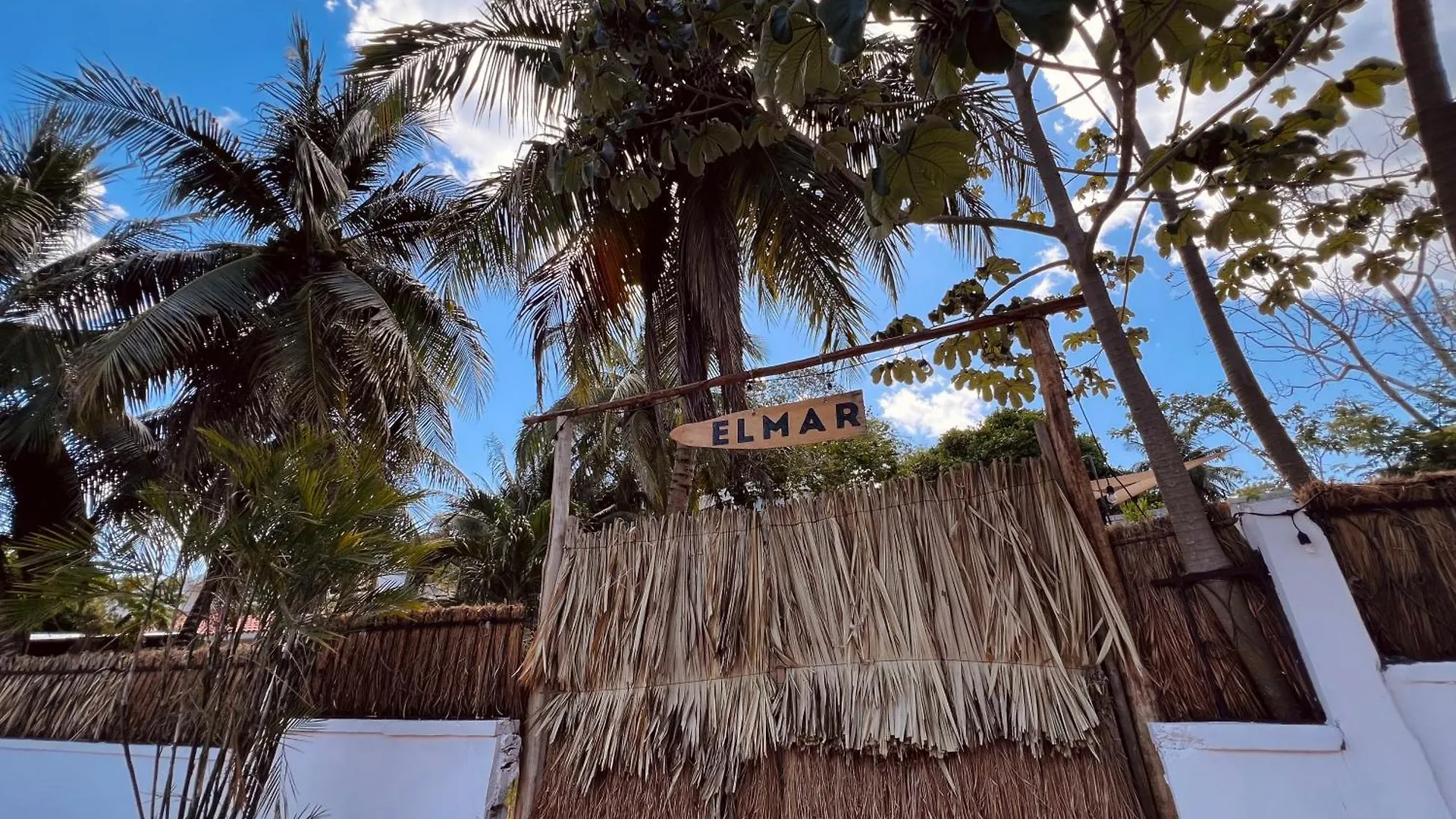Elmar Hostel Bacalar