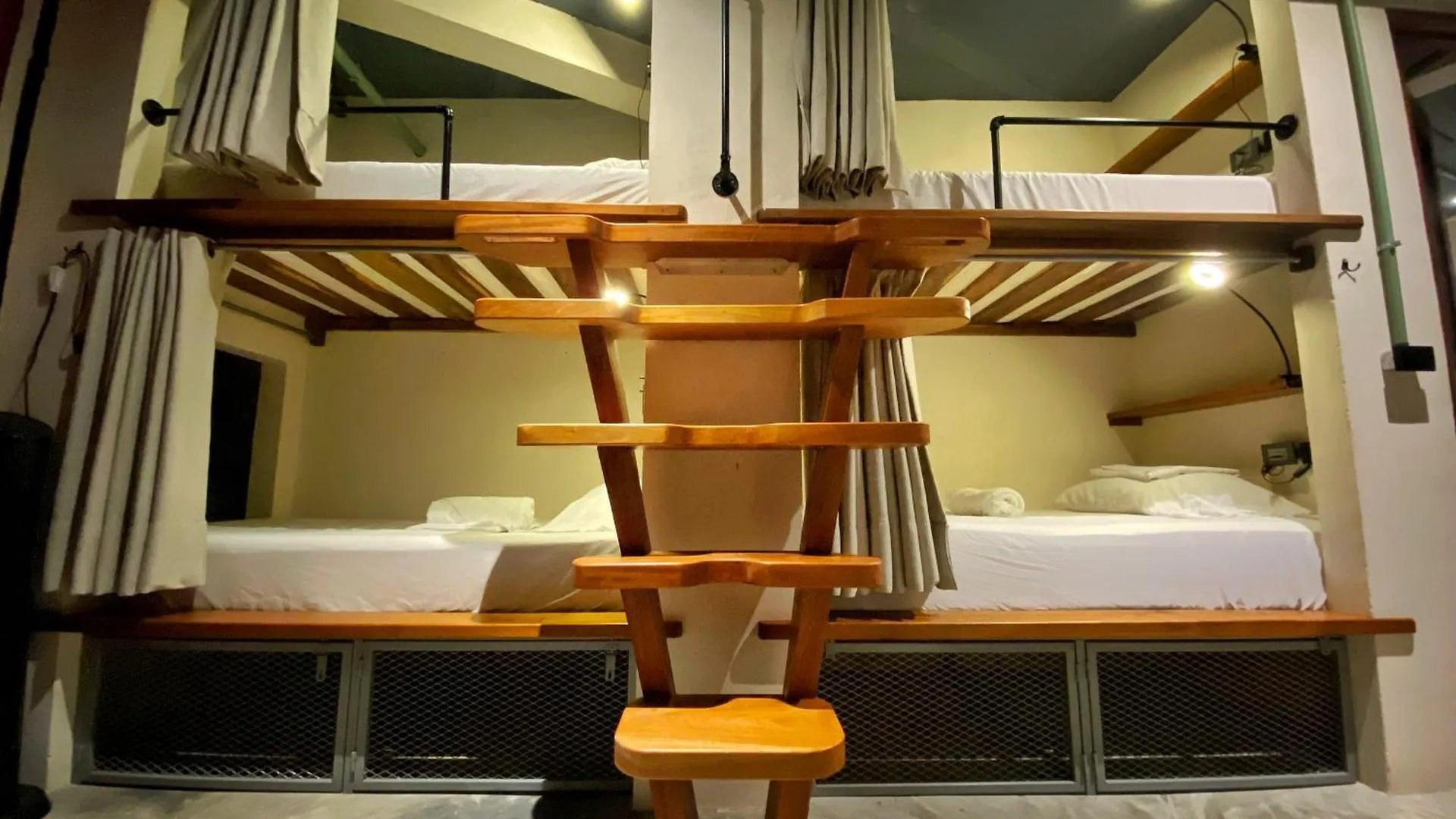 Elmar Hostel Bacalar